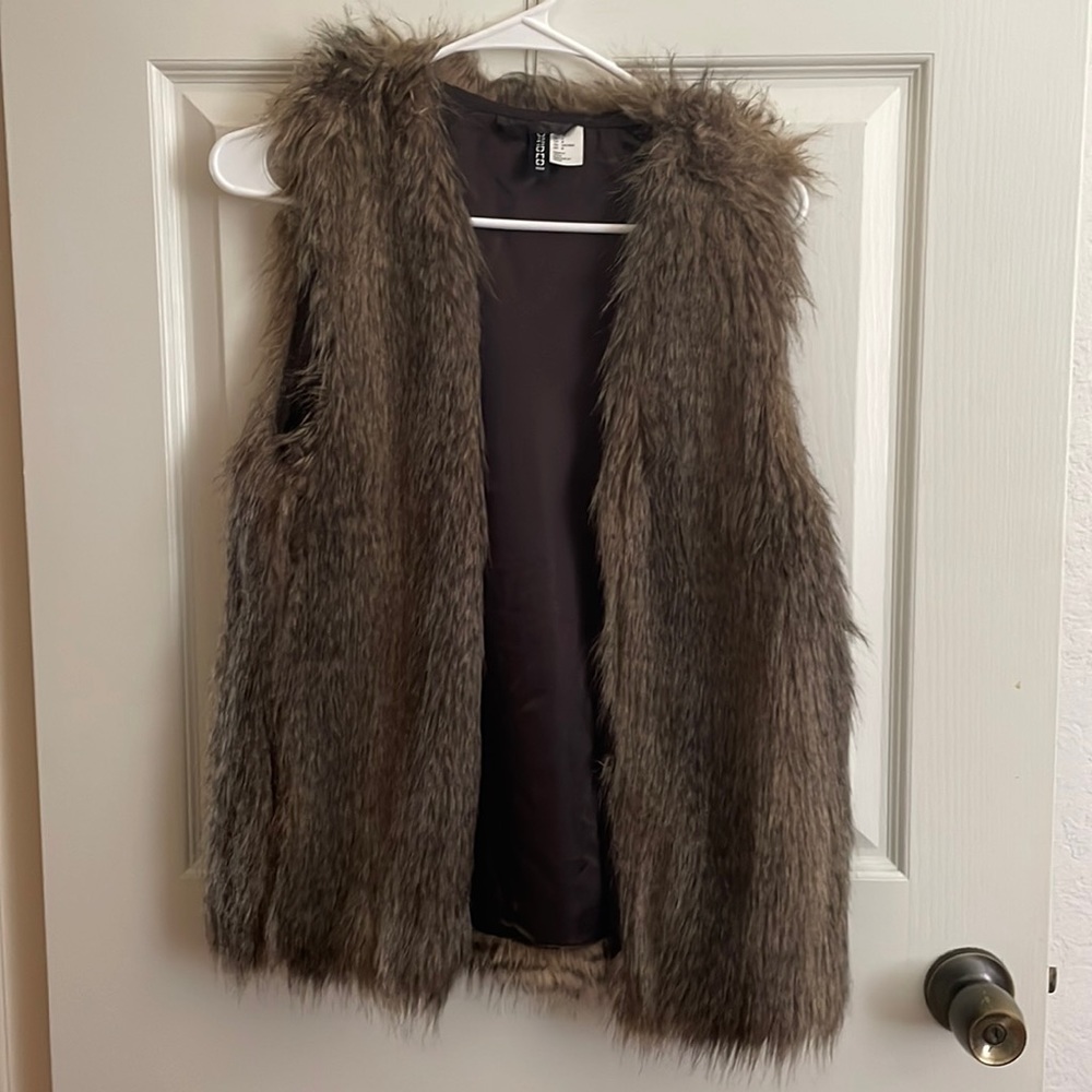 Faux Fur Vest (size 8)